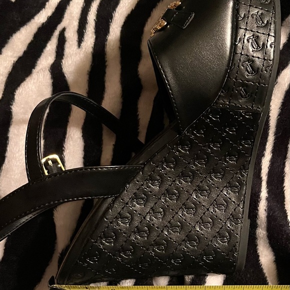 Juicy Couture, New, Black Wedge Sandals, Size 9 - Picture 7 of 11